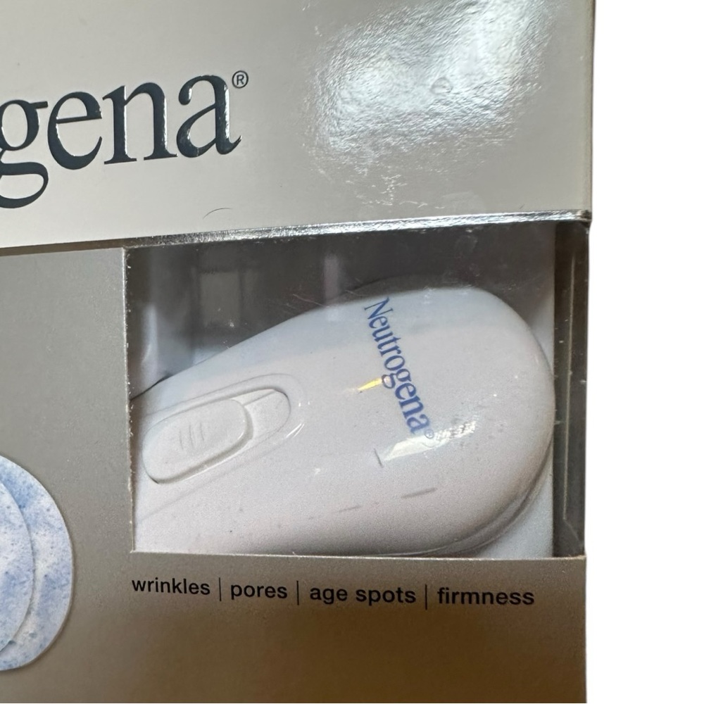 Neutrogena Microdermabrasion System - Picture 6 of 7
